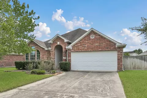 30302 Castle Forest Dr, Spring, TX 77386