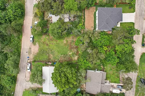 11112 Oak St, Jonestown, TX 78645
