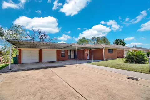 2103 John St, Pasadena, TX 77502 photo 1