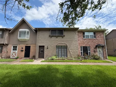 7214 Crownwest St #7214, Houston, TX 77072