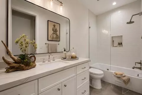 Bath - 133 Drake Ln, Round Top, TX 78954 photo 6 of 6