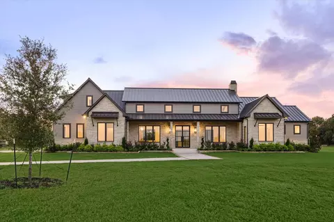 Exterior - 133 Drake Ln, Round Top, TX 78954 photo 2 of 7