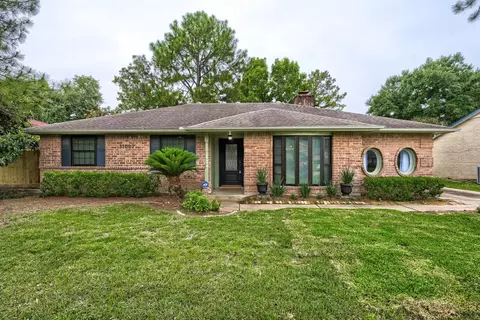 11007 Ensbrook Dr, Houston, TX 77099
