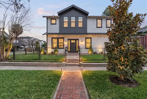 2626 Reagan St, Houston, TX 77009