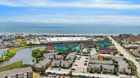 3220 69th St #D6, Galveston, TX 77551