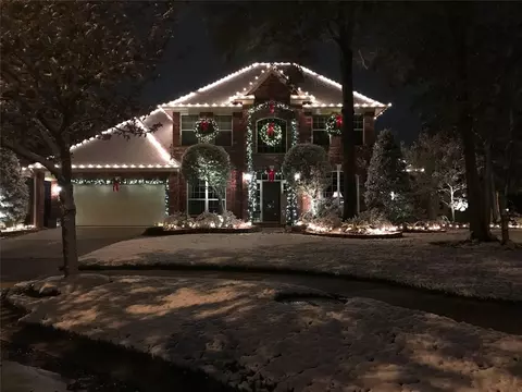 15823 Lake Loop Dr, Cypress, TX 77433