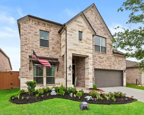 2122 Lierna Dr, La Marque, TX 77568