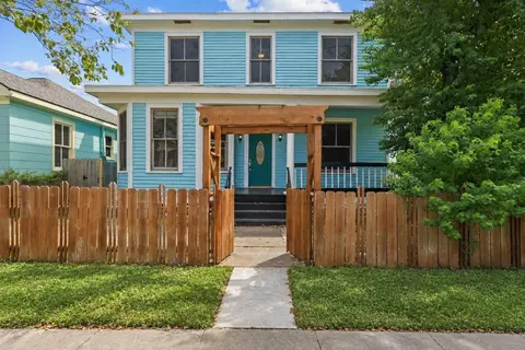 3919 Avenue O, Galveston, TX 77550