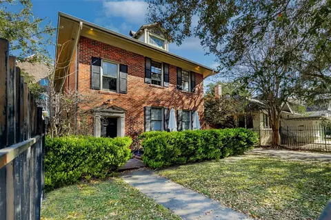 528 Hawthorne St, Houston, TX 77006