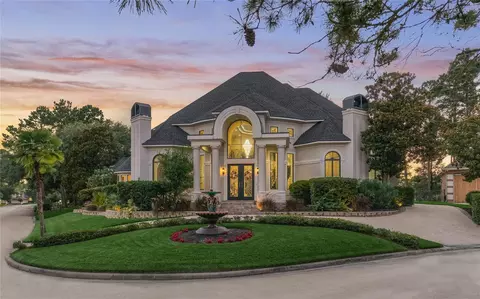 200 Sarasota Cir S, Montgomery, TX 77356