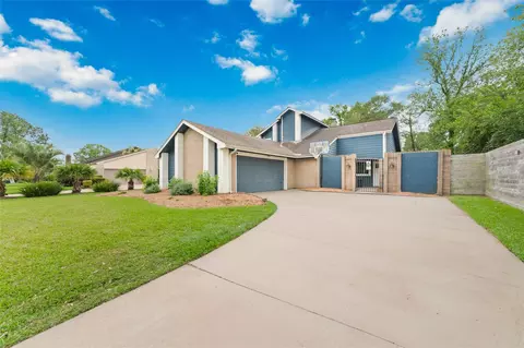 16374 Larkfield Dr, Houston, TX 77059