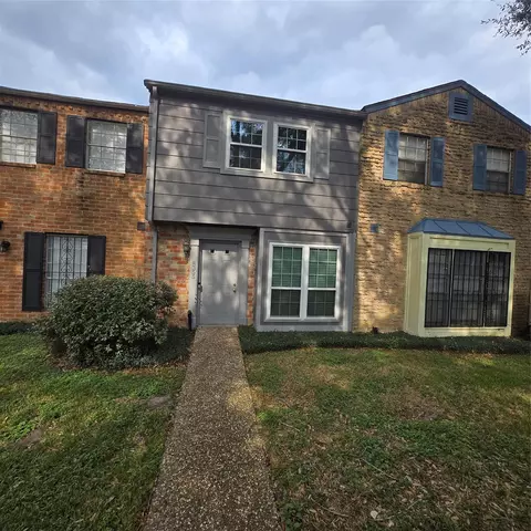 8355 Nairn St, Houston, TX 77074