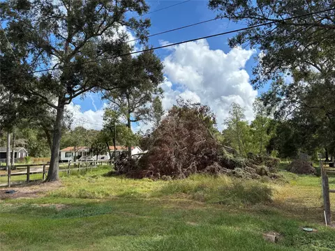 186 County Road 4017, Dayton, TX 77535