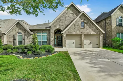 13615 Imperial Island Ln, Pearland, TX 77584