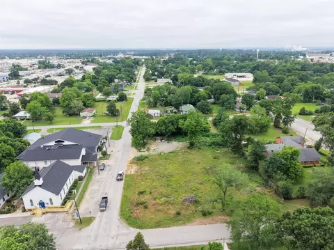 000 N Thomason St, Willis, TX 77378