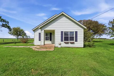 427 County Road 304, Palacios, TX 77465