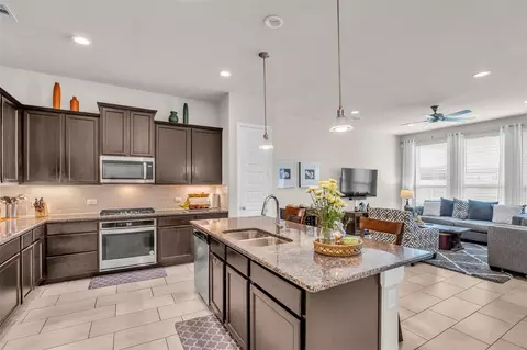 Kitchen - 10082 Black Maple Dr, Conroe, TX 77385 photo 2 of 4