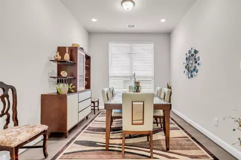 Dining - 10082 Black Maple Dr, Conroe, TX 77385 photo 2 of 3