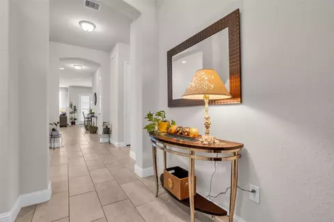 Entry Way - 10082 Black Maple Dr, Conroe, TX 77385 photo 2 of 3
