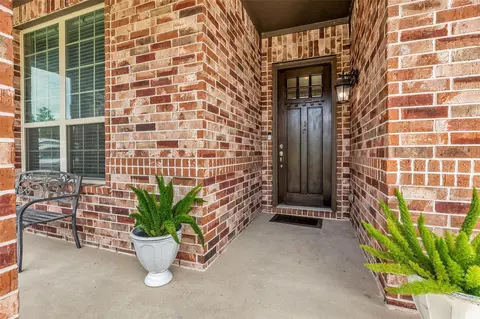 Exterior - 10082 Black Maple Dr, Conroe, TX 77385 photo 6 of 8