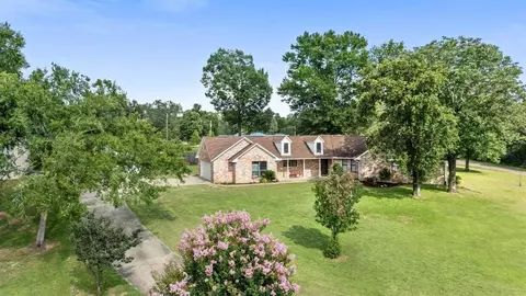 122 Sandy Shrs, Onalaska, TX 77360 photo 1
