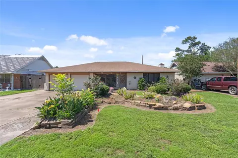 2521 Pickerton Dr, Deer Park, TX 77536