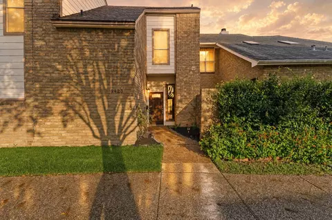 9423 Denbury Way, Houston, TX 77025