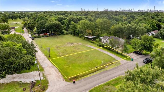 5006 Middleton, Baytown, TX 77520