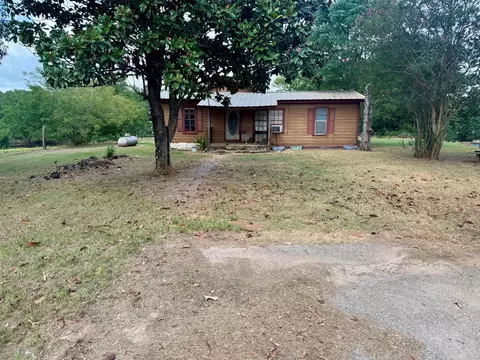 1070 County Road 1620, Crockett, TX 75835