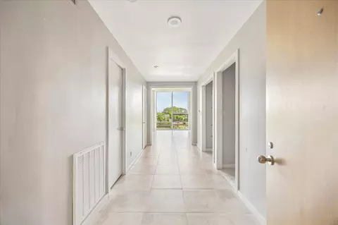 5110 San Felipe St #43W, Houston, TX 77056