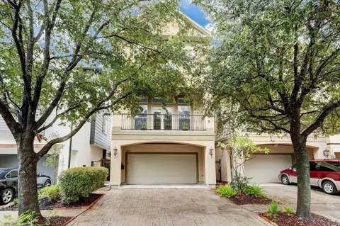 1013 Crocker St, Houston, TX 77019