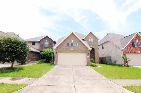 7023 Ironwood Forest Dr, Houston, TX 77083