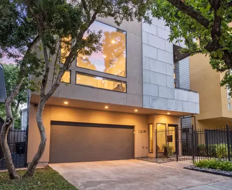 1319 Hawthorne St, Houston, TX 77006