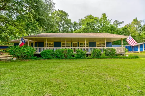 180 Beechcreek Wood Rd, Livingston, TX 77351