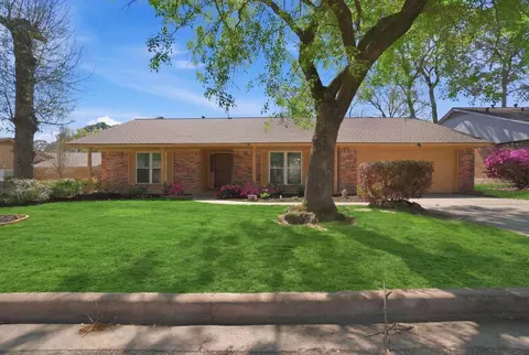 1105 Northpine Dr, Conroe, TX 77301