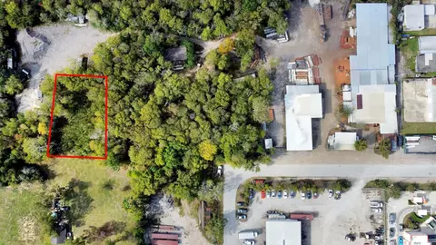 0 12th St, La Porte, TX 77571