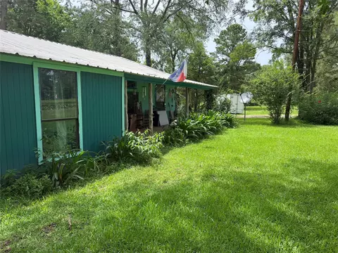 897 Darrel Hall Dr, Trinity, TX 75862 photo 3