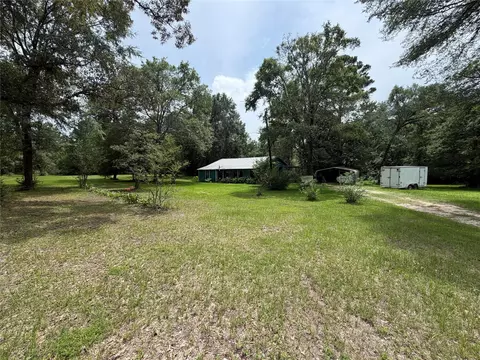 897 Darrel Hall Dr, Trinity, TX 75862 photo 9