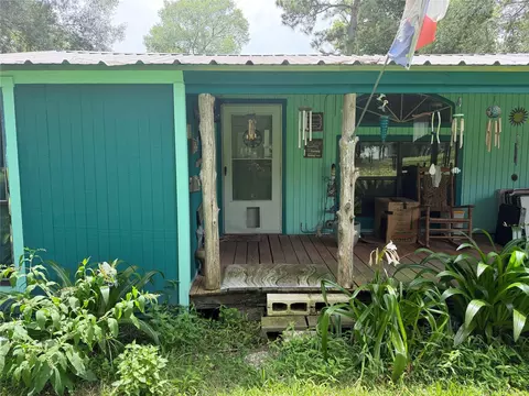 897 Darrel Hall Dr, Trinity, TX 75862 photo 2