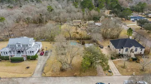 503 Independence Dr, Friendswood, TX 77546