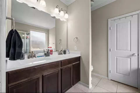 Entry Way - 2245 Maple Point Dr N, Conroe, TX 77301 photo 2 of 2