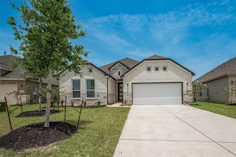 2911 Golden Isle Dr, Santa Fe, TX 77510