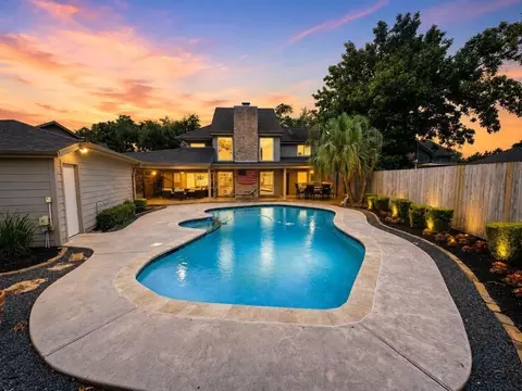 14810 Bluffridge Cir, Houston, TX 77095