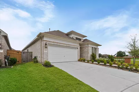 1939 Misty Field Dr, Missouri City, TX 77459