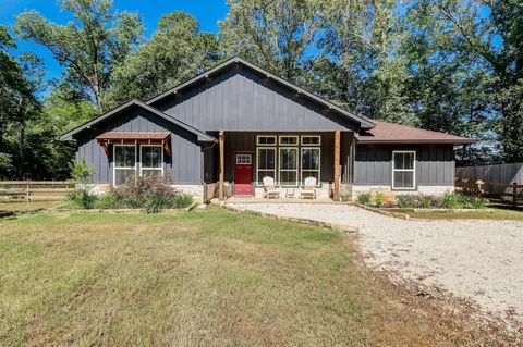 40 Bob Steele Rd, Coldspring, TX 77331