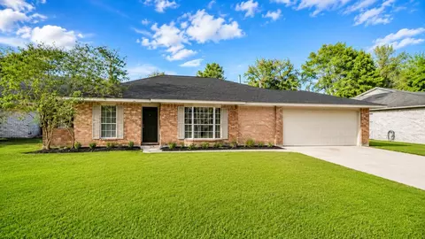 4427 Algernon Dr, Spring, TX 77373