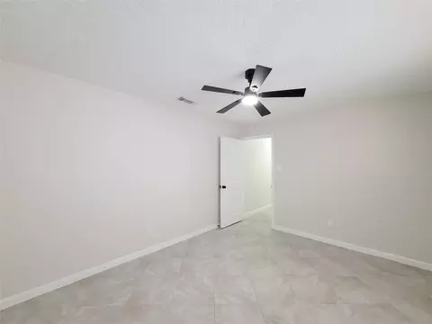 Bedroom - 4427 Algernon Dr, Spring, TX 77373 photo 6 of 6