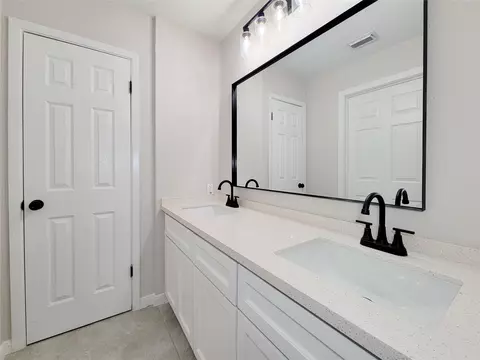 Bath - 4427 Algernon Dr, Spring, TX 77373 photo 1 of 6