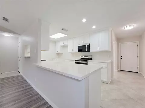 Kitchen - 4427 Algernon Dr, Spring, TX 77373 photo 10 of 10