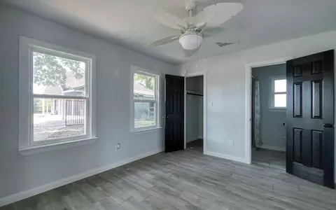 Bedroom - 20515 Kickapoo Rd, Waller, TX 77484 photo 6 of 8